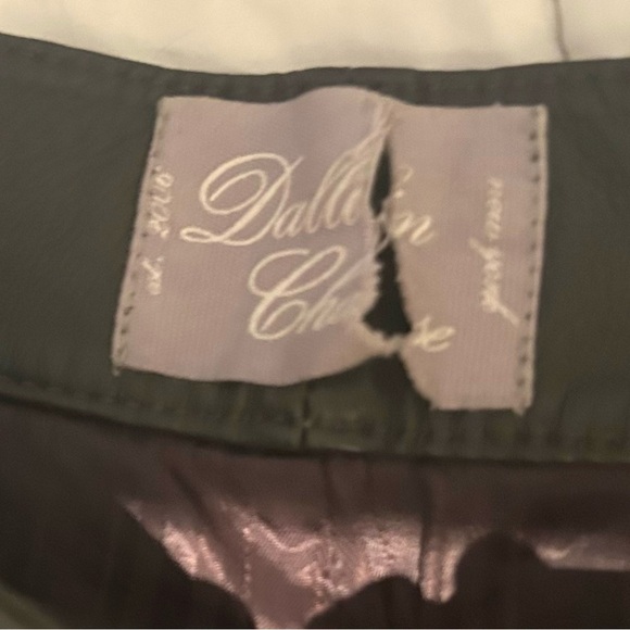 Dallin Chase 100% Leather Shorts in washed black size 4 - Picture 5 of 5